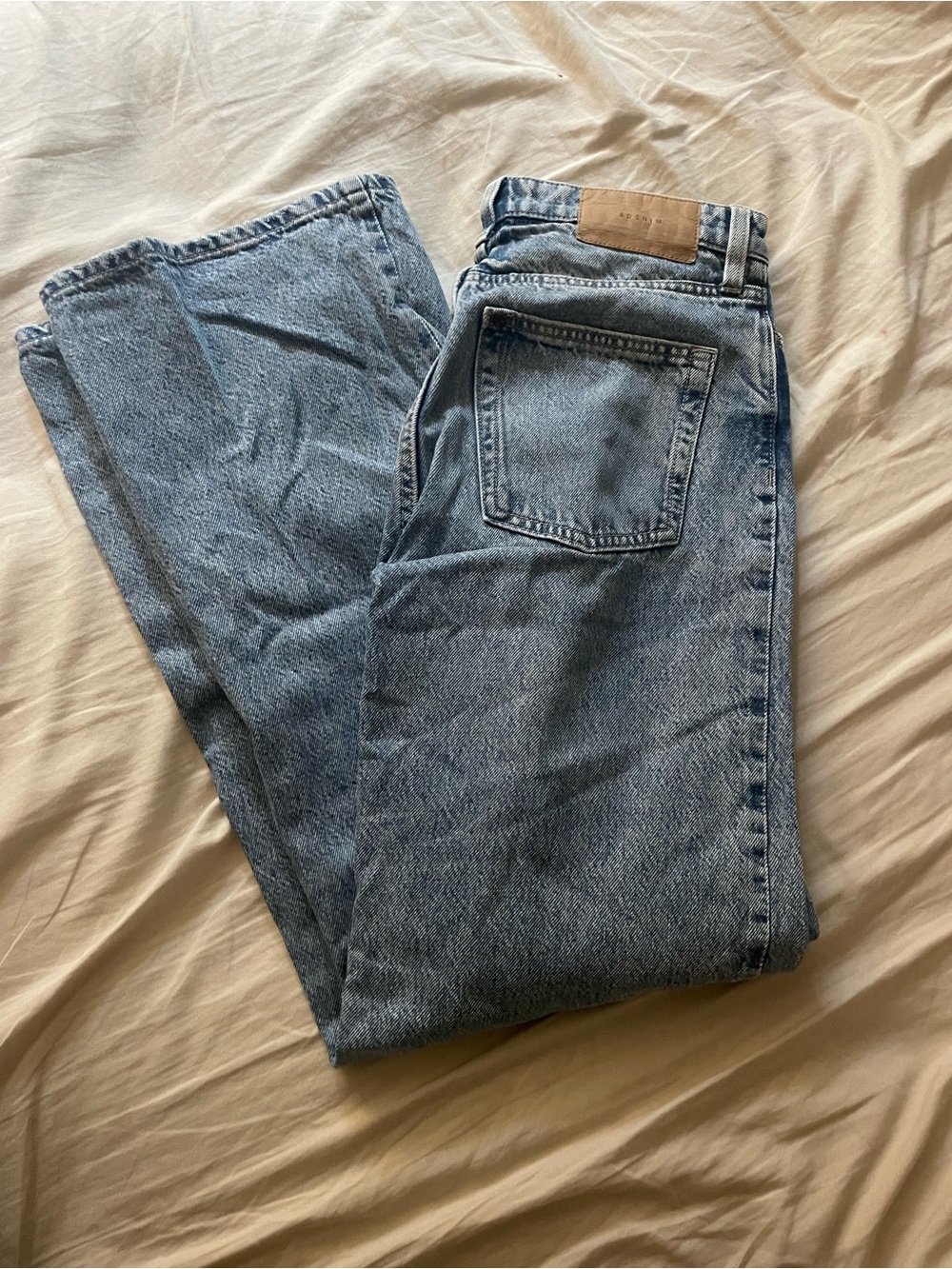 Light Wash Wide Leg High-Rise Denim Jeans - Picture 3 of 4